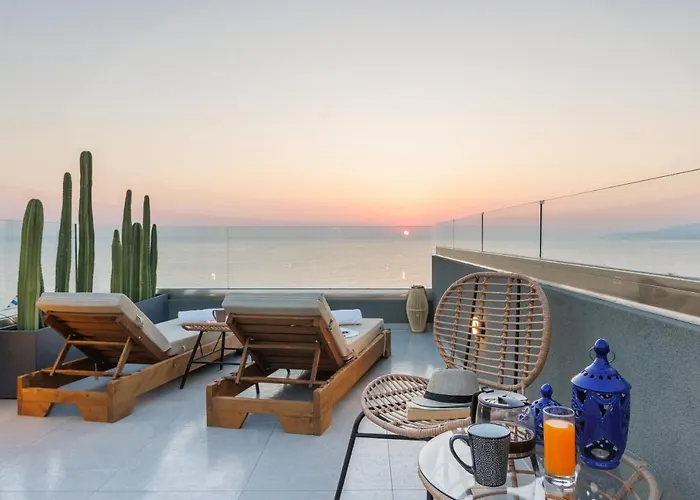 Front Hersonissos (Crete)