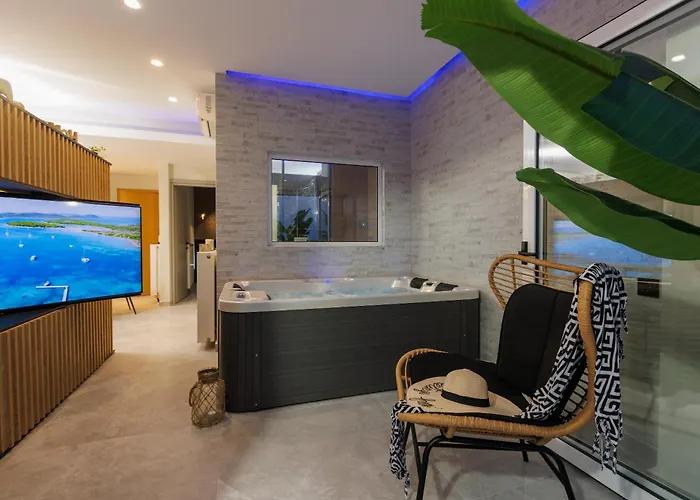 Villa Front Hersonissos (Crete)