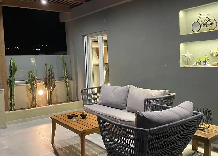 Villa Front Hersonissos (Crete)