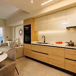Front Διαμέρισμα Χερσόνησος
