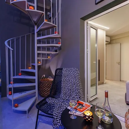 Apartman Front