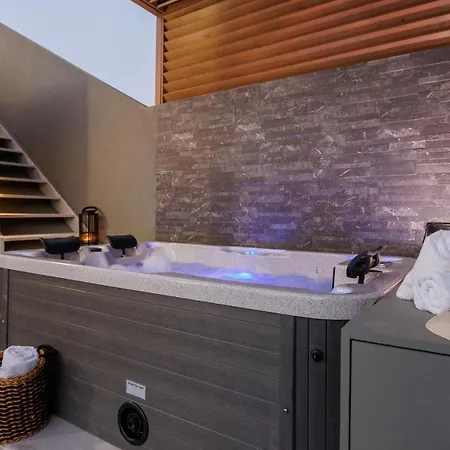 Front Villa Chersonissos