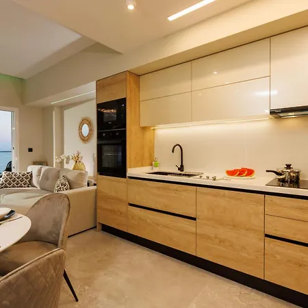 Front Villa Chersonissos