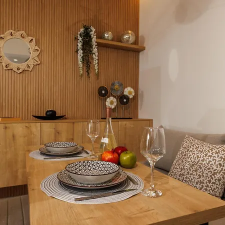 Front *