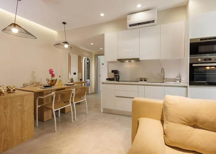 Front * Χερσόνησος