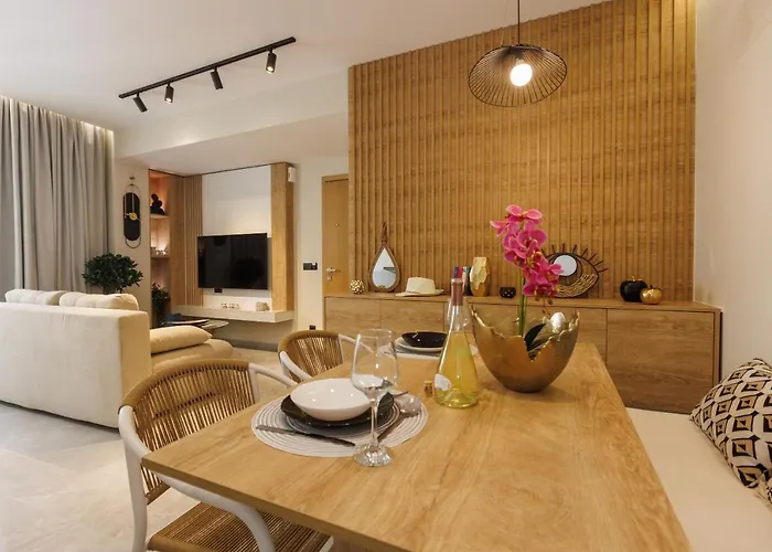 Βίλα Front Χερσόνησος