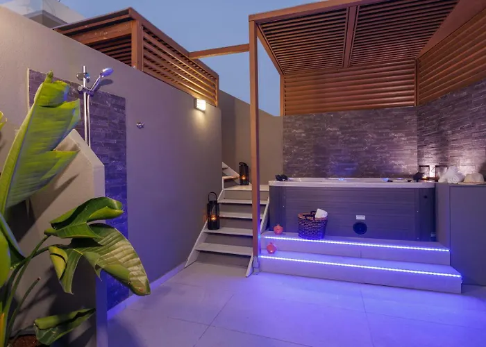 Front * הרסוניסוס