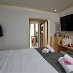 Front Lägenhet *